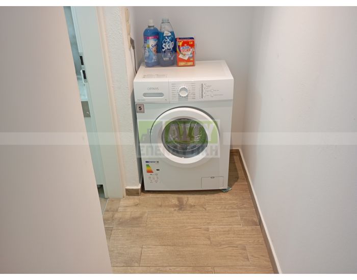 Ενοικιάζεται - ΜΕΣΑΜΠΕΛΙΕΣ