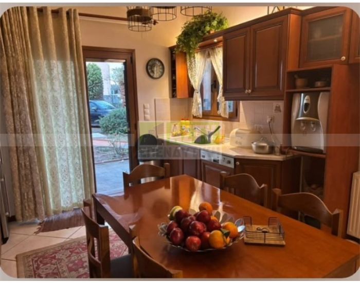 Πωλείται - ΒΑΣΙΛΕΙΕΣ