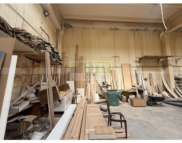 For Rent - INDUSTRIAL AREA