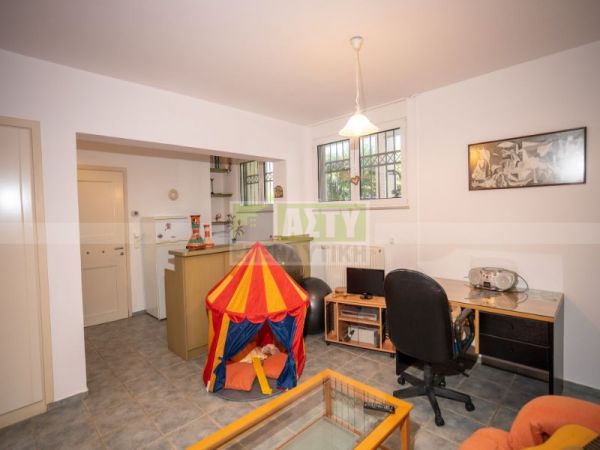 For Rent - MESAMPELIES