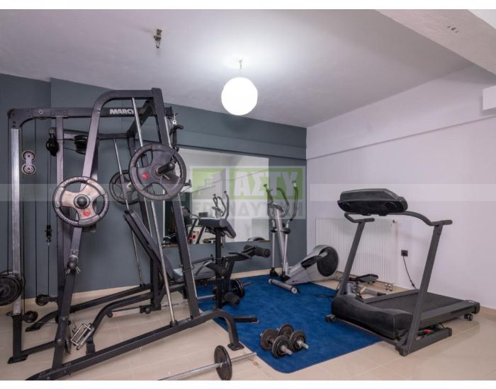 Πωλείται - ΚΑΡΤΕΡΟΣ