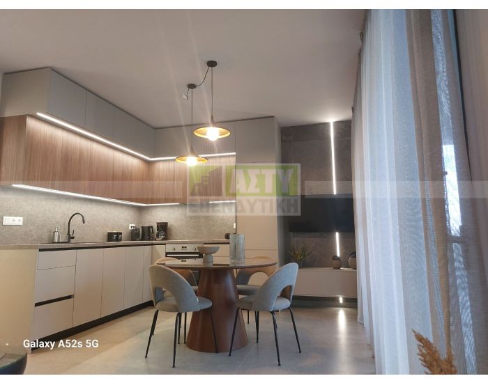 Ενοικιάζεται - ΜΑΛΑΔΕΣ