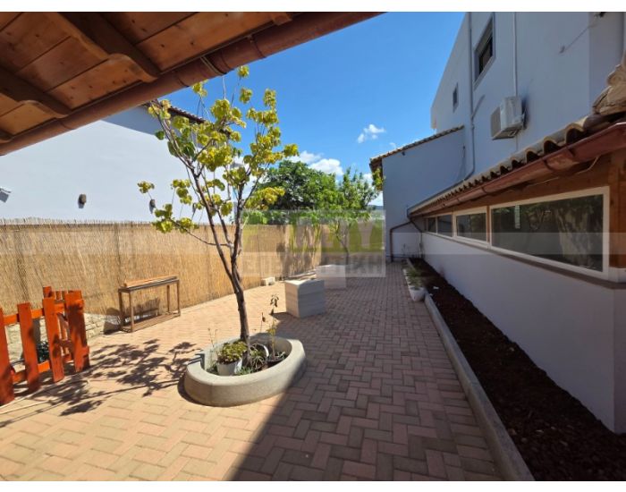 For Rent - ANISSARAS