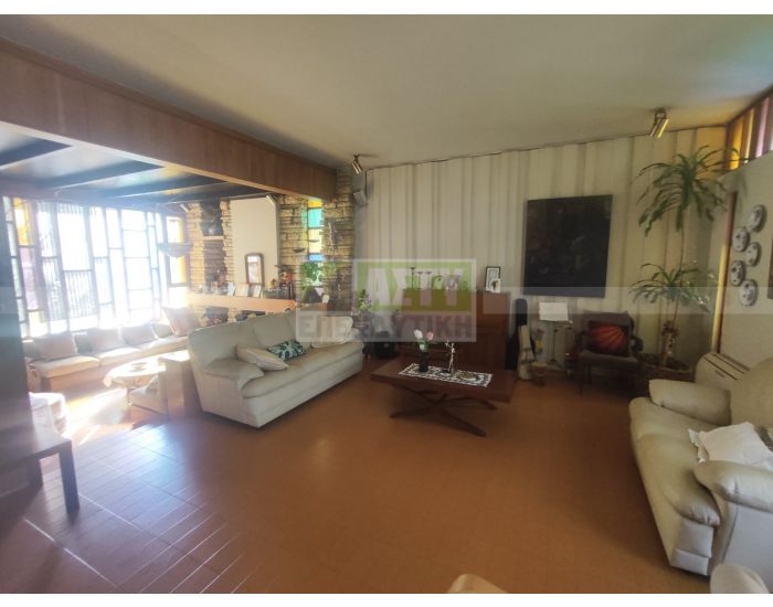 For Sale - MASTAMPAS