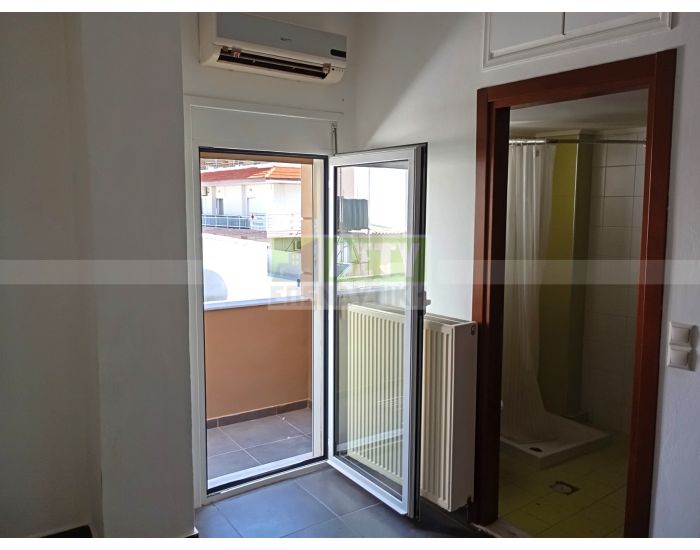 Ενοικιάζεται - ΘΕΡΙΣΣΟΣ