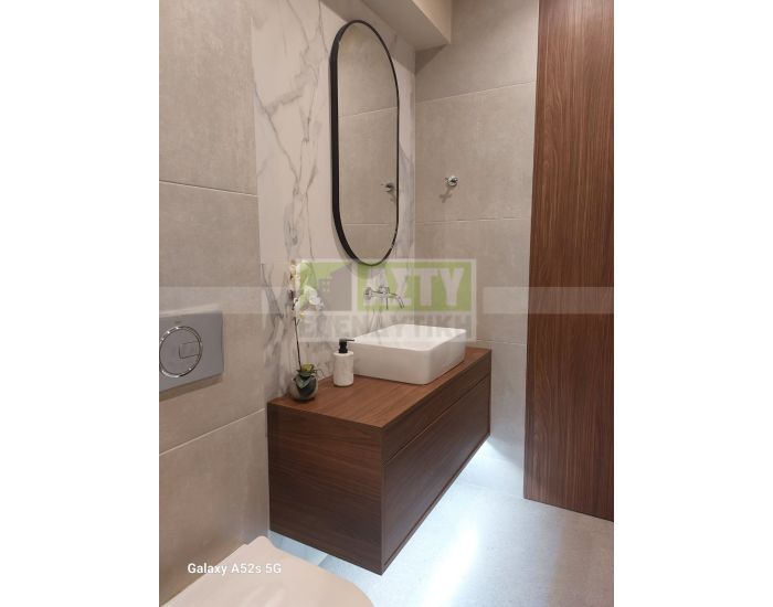 Ενοικιάζεται - ΜΑΛΑΔΕΣ