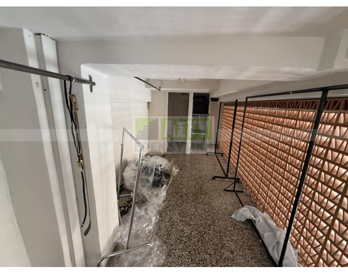 For Rent - CENTER
