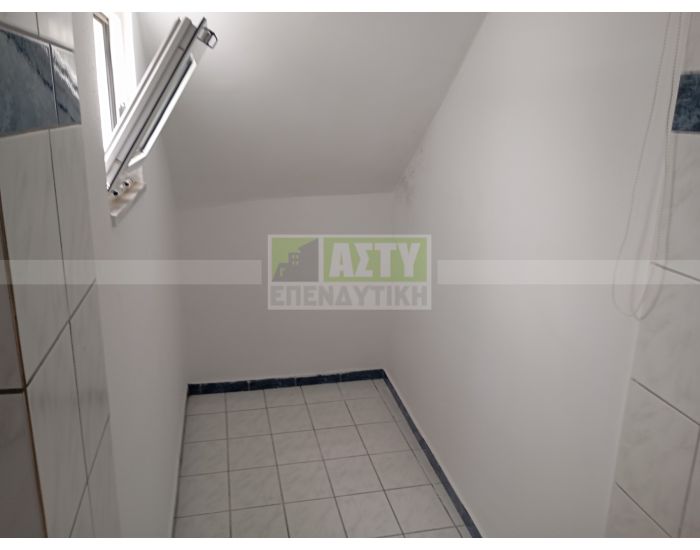 Ενοικιάζεται - ΤΡΕΙΣ ΒΑΓΙΕΣ