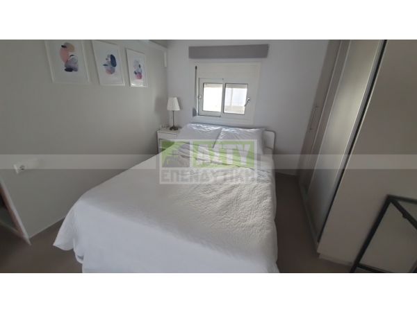 For Rent - CENTER