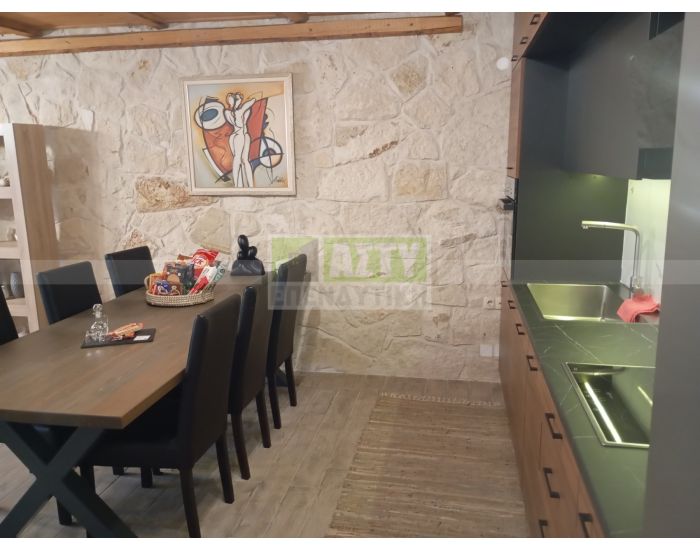 Ενοικιάζεται - ΜΕΣΑΜΠΕΛΙΕΣ