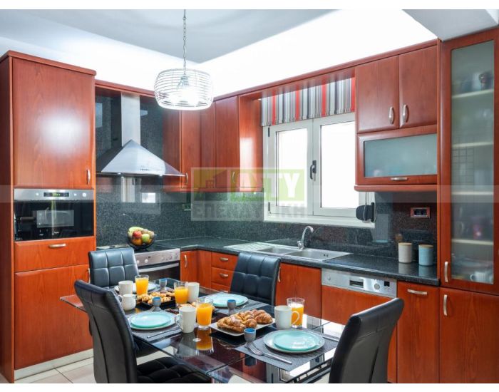 Πωλείται - ΚΑΡΤΕΡΟΣ