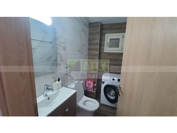 For Rent - CENTER