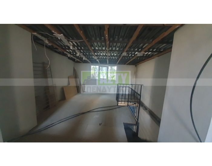 For Rent - CENTER