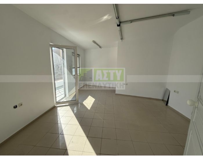 For Rent - CENTER
