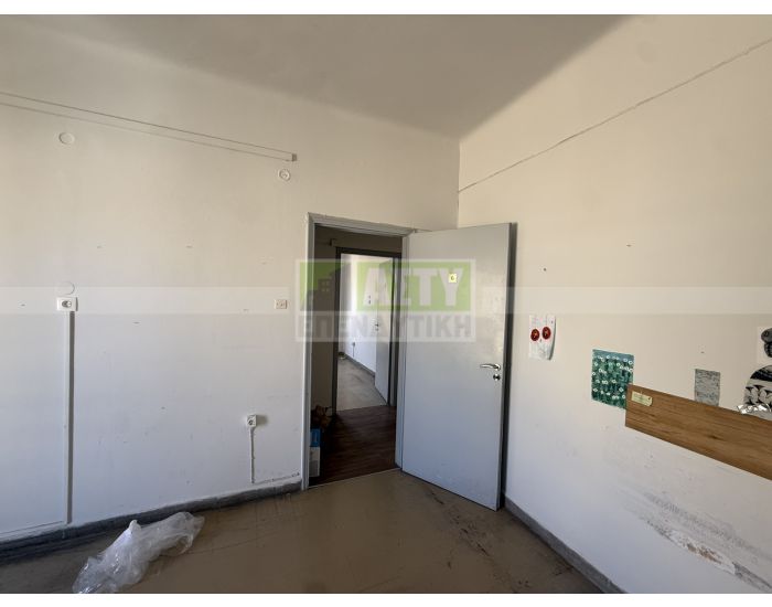 For Rent - CENTER