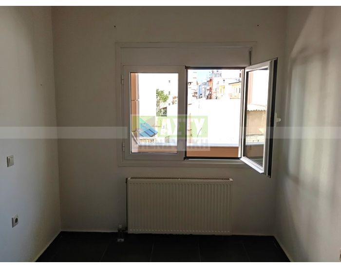 Ενοικιάζεται - ΘΕΡΙΣΣΟΣ