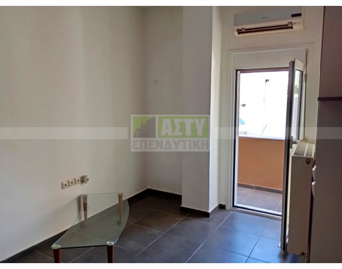 Ενοικιάζεται - ΘΕΡΙΣΣΟΣ