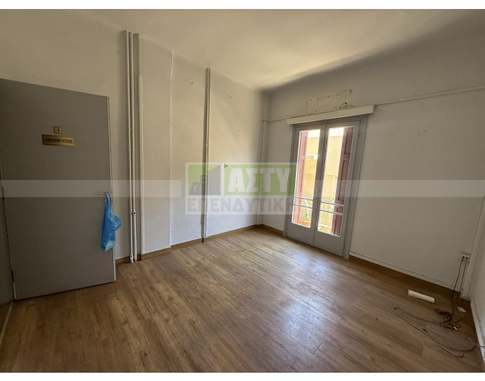 For Rent - CENTER