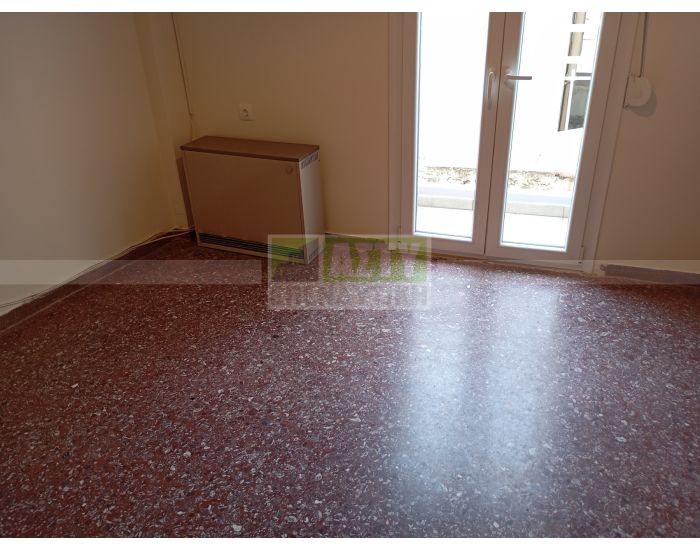 For Rent - PARALIAKI