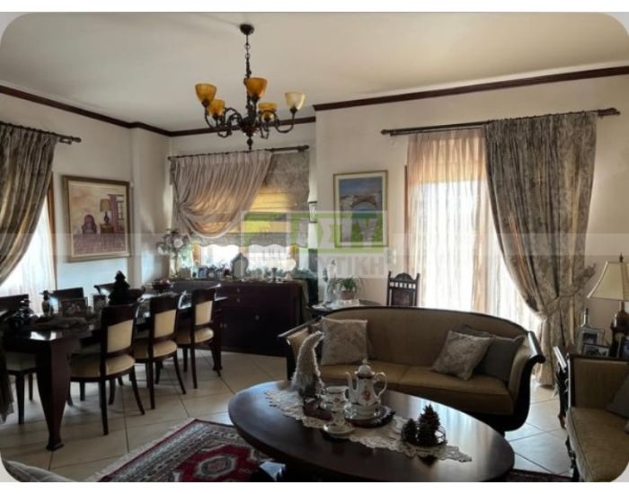 Πωλείται - ΒΑΣΙΛΕΙΕΣ