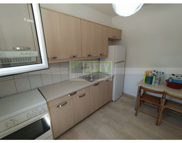 For Rent - PLATEIA SINANI