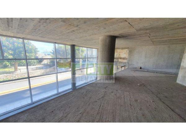 For Rent - CENTER