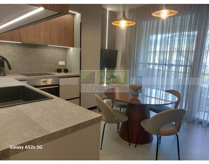 Ενοικιάζεται - ΜΑΛΑΔΕΣ