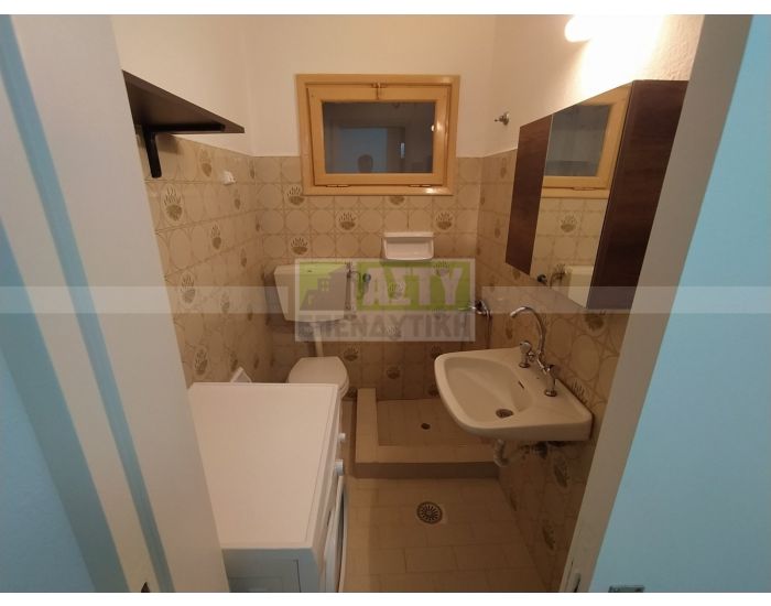 For Rent - PLATEIA SINANI