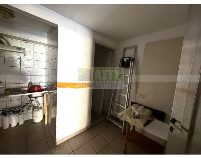 For Rent - 62 MARTYRON