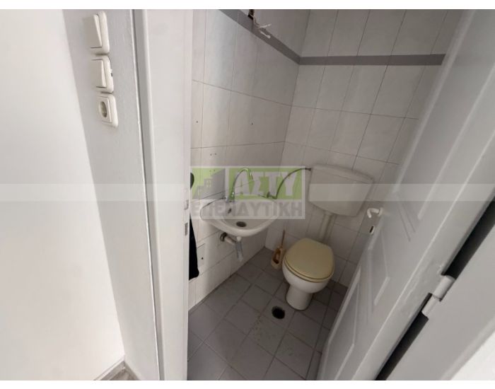 For Rent - CENTER