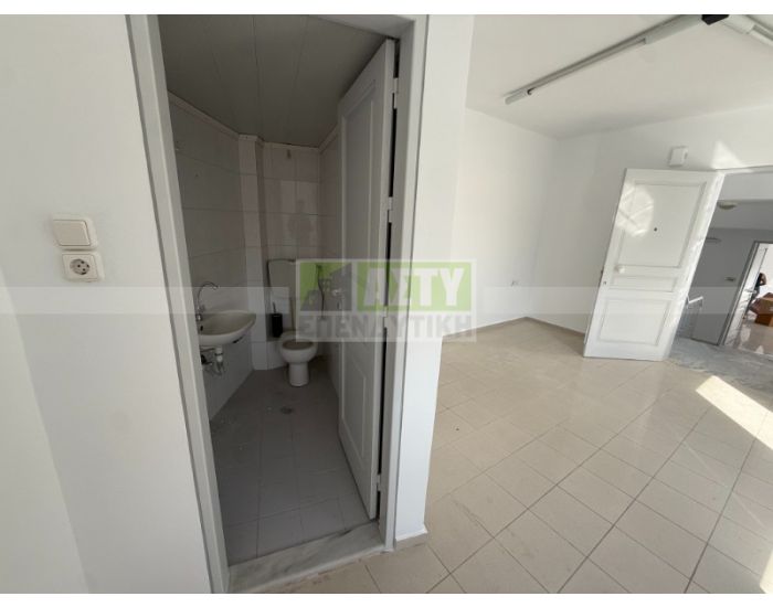 For Rent - CENTER