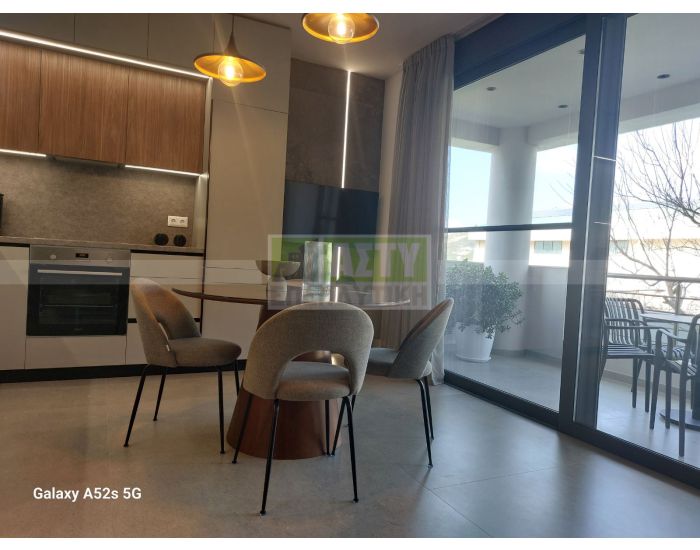 Ενοικιάζεται - ΜΑΛΑΔΕΣ